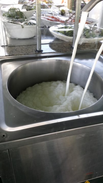 Snacks Ayran Granada Luxury Okurcalar