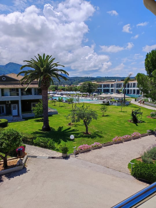 Ausblick Acharavi Beach Hotel