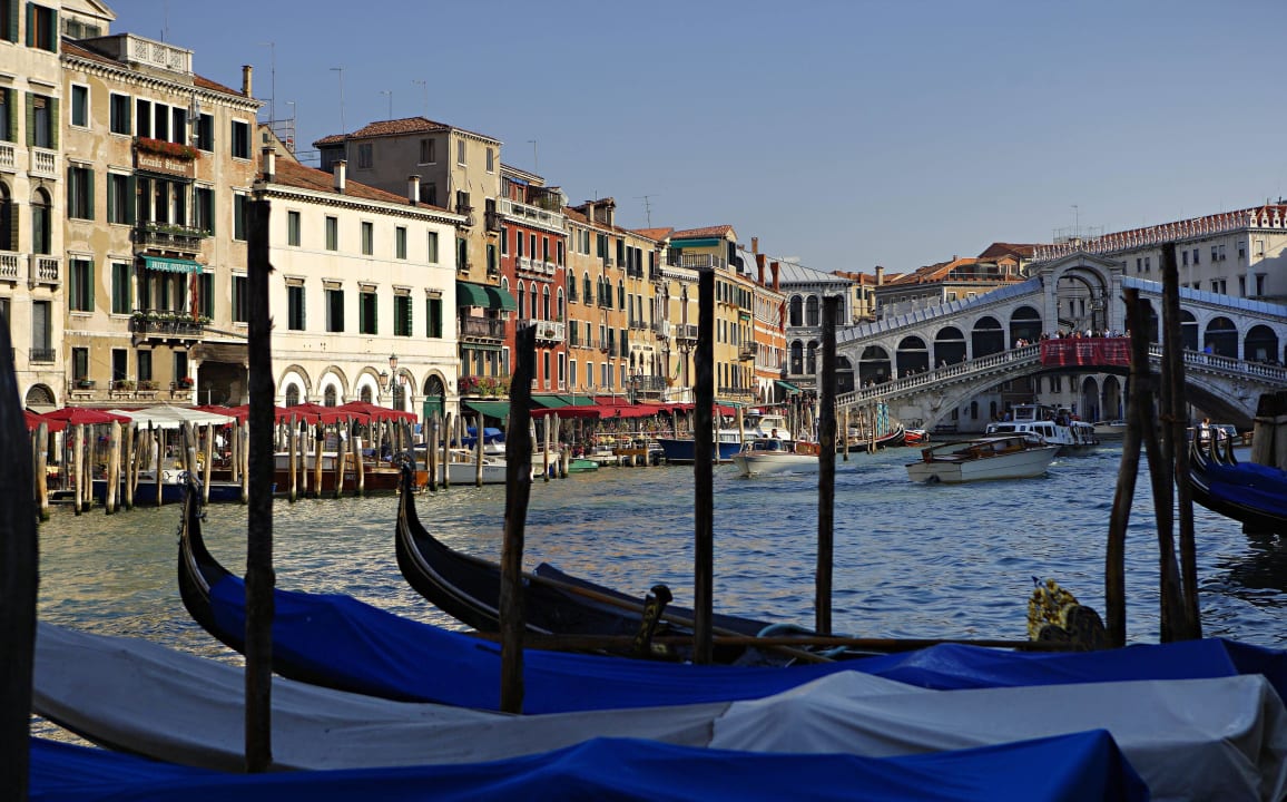 L'hotel dall'esterno Hotel Antica Locanda Sturion