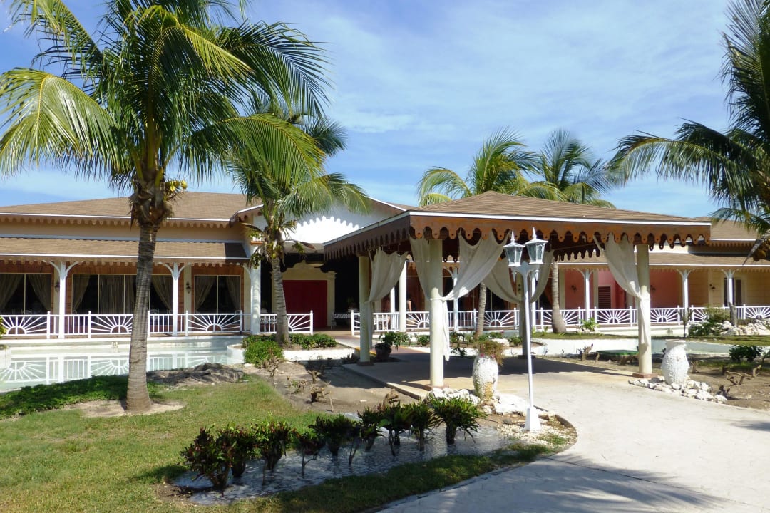 Außenansicht des Asiarestaurants Melia Las Dunas