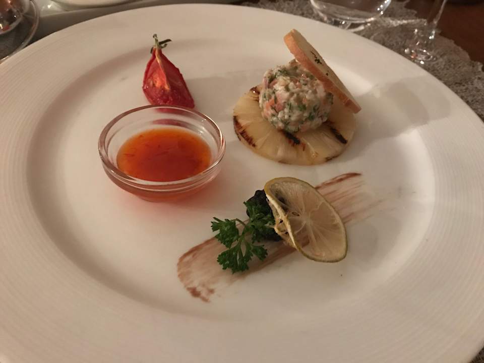 Gastro Acanthus Cennet Barut Collection