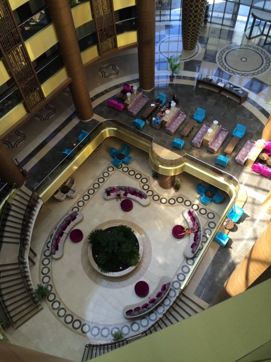 Lobby aus dem 6. Stock Sunmelia Beach Resort