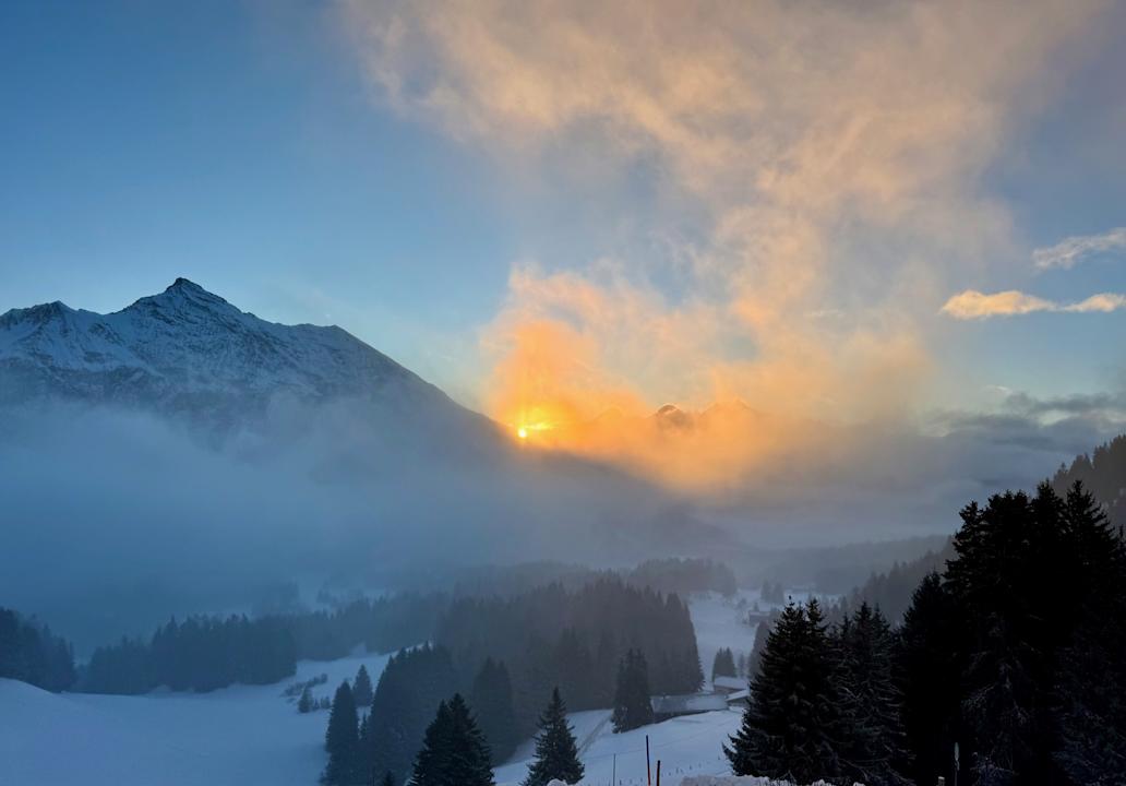 Ausblick Berghotel Tgantieni