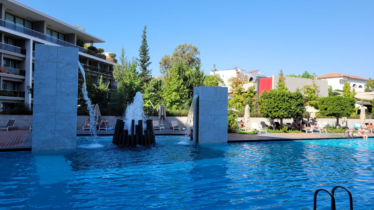 Pool The Sense Deluxe Hotel