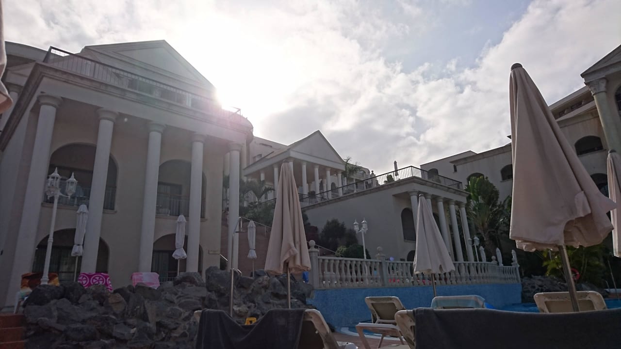 Ausblick auf das Hauptgebäude  Princess Inspire Tenerife