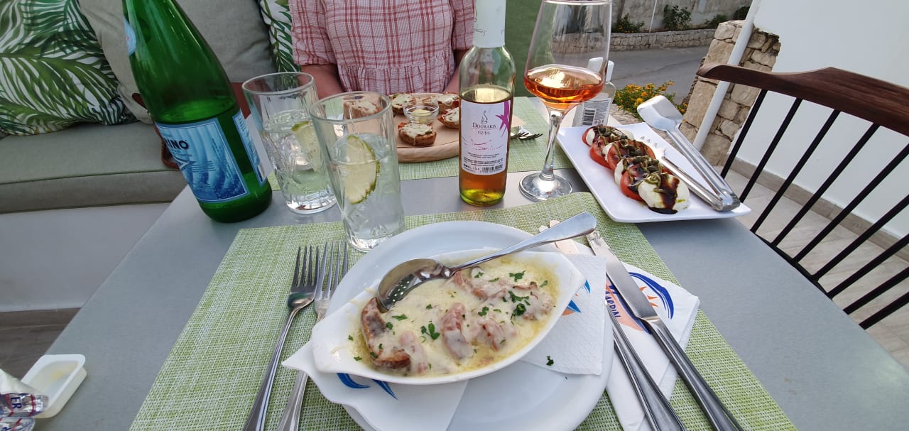Gastro HARPIN Happy Days Beach Hotel