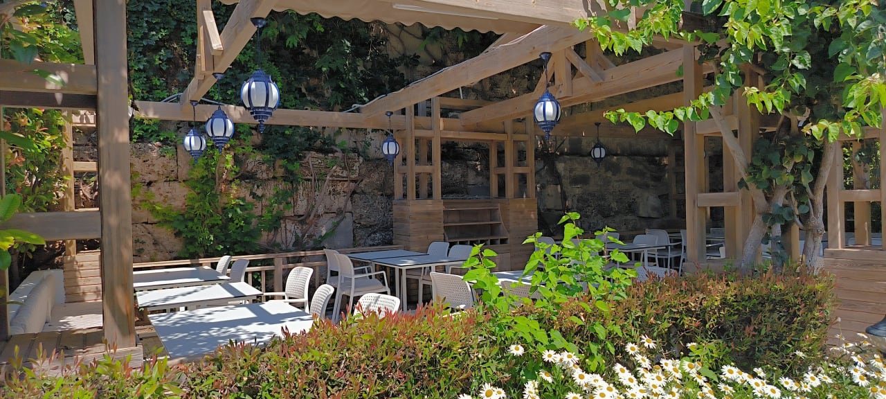 Gastro Can Garden Beach