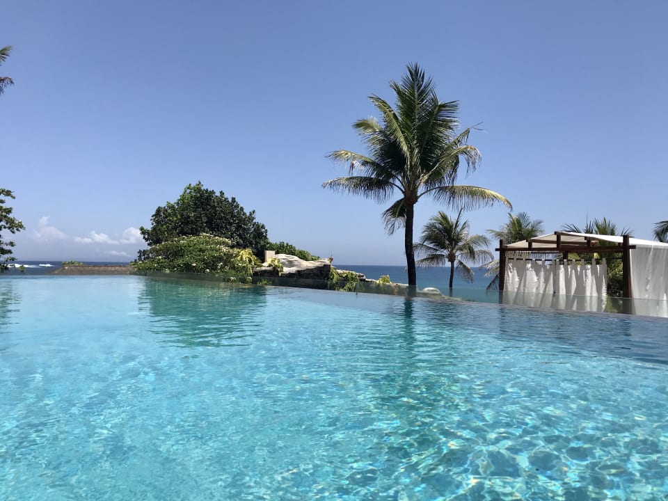 Pool Hilton Bali Resort