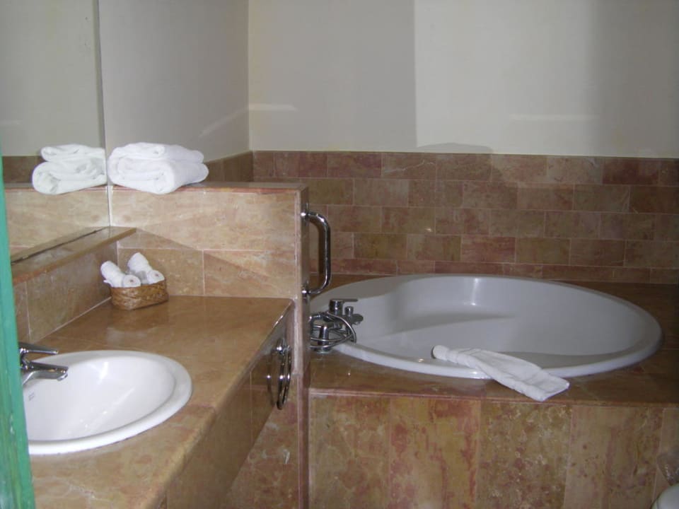 Badezimmer mit xxl-Wanne Catalonia Punta Cana - All Inclusive