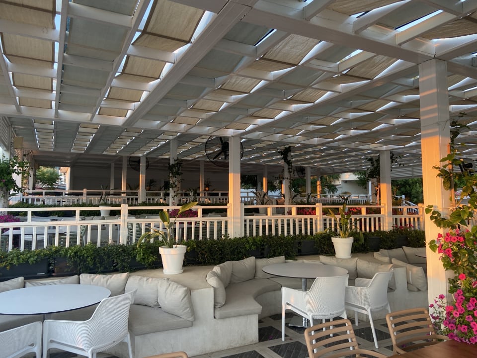 Gastro Can Garden Resort