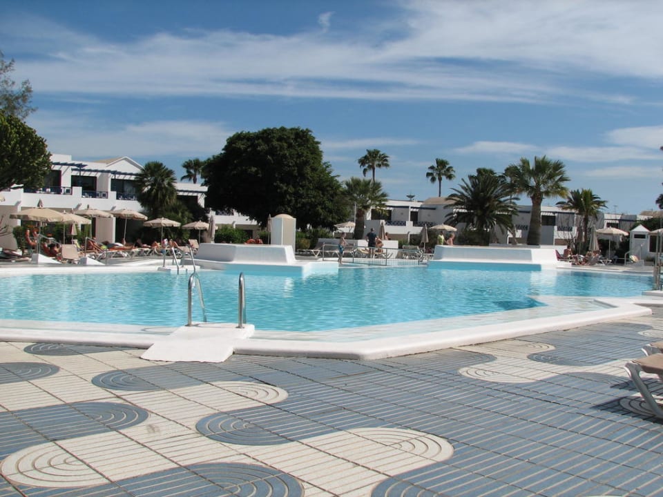 Poolanlage  Relaxia Olivina