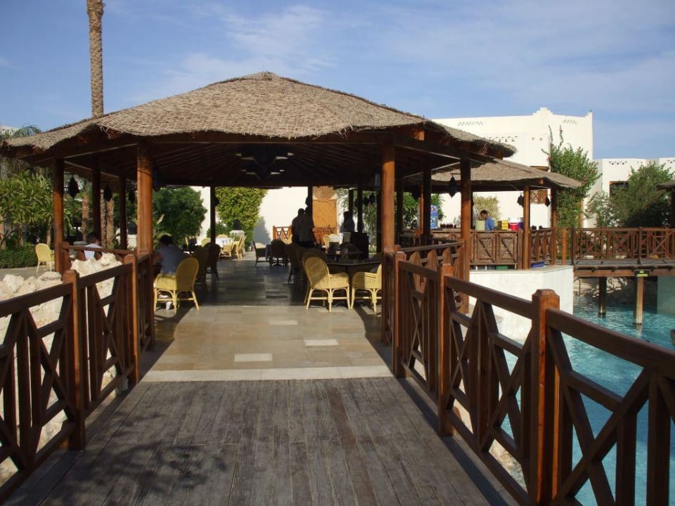 Poolbar Ghazala Gardens