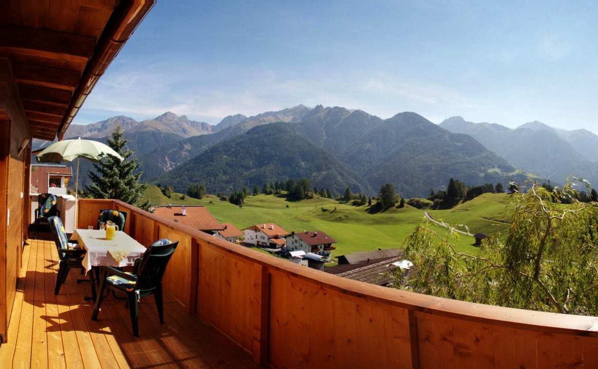 Ausblick Balkon Wohnung 17 Haus am Muiren