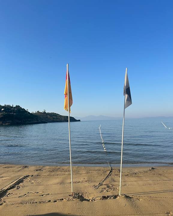 Strand Club Marvy