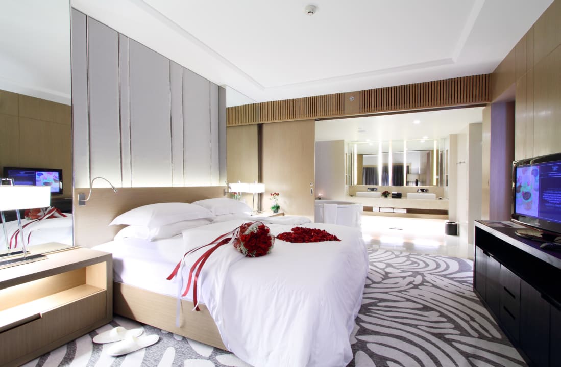 Zimmer Centara Grand at Central Plaza Ladprao Bangkok