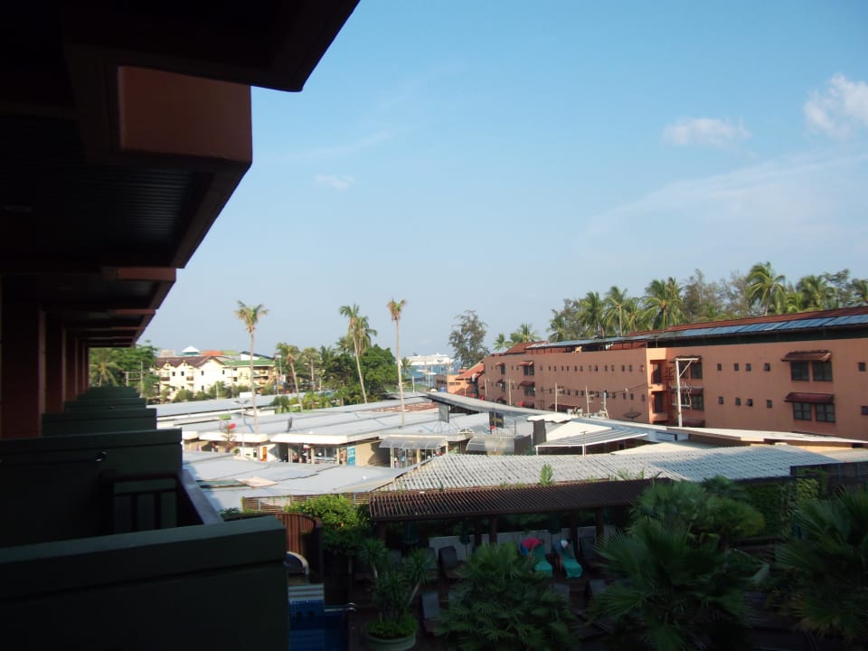 Ausblick vom de-luxe-room Richtung Meer Courtyard by Marriott Phuket, Patong Beach Resort