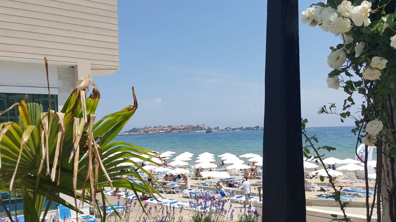 Strand Hotel Bilyana Beach