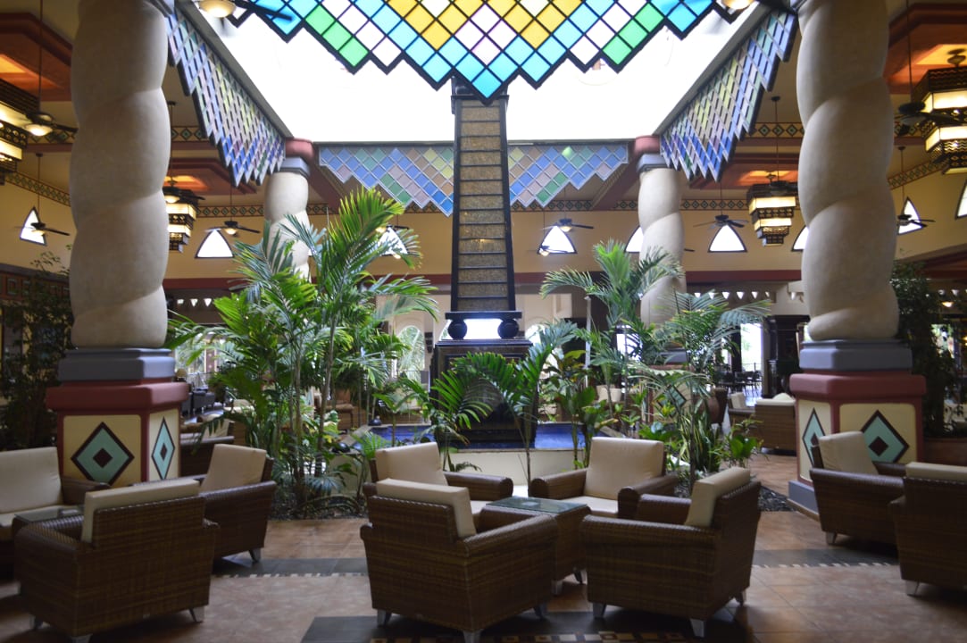 Lobby Hotel Riu Karamboa