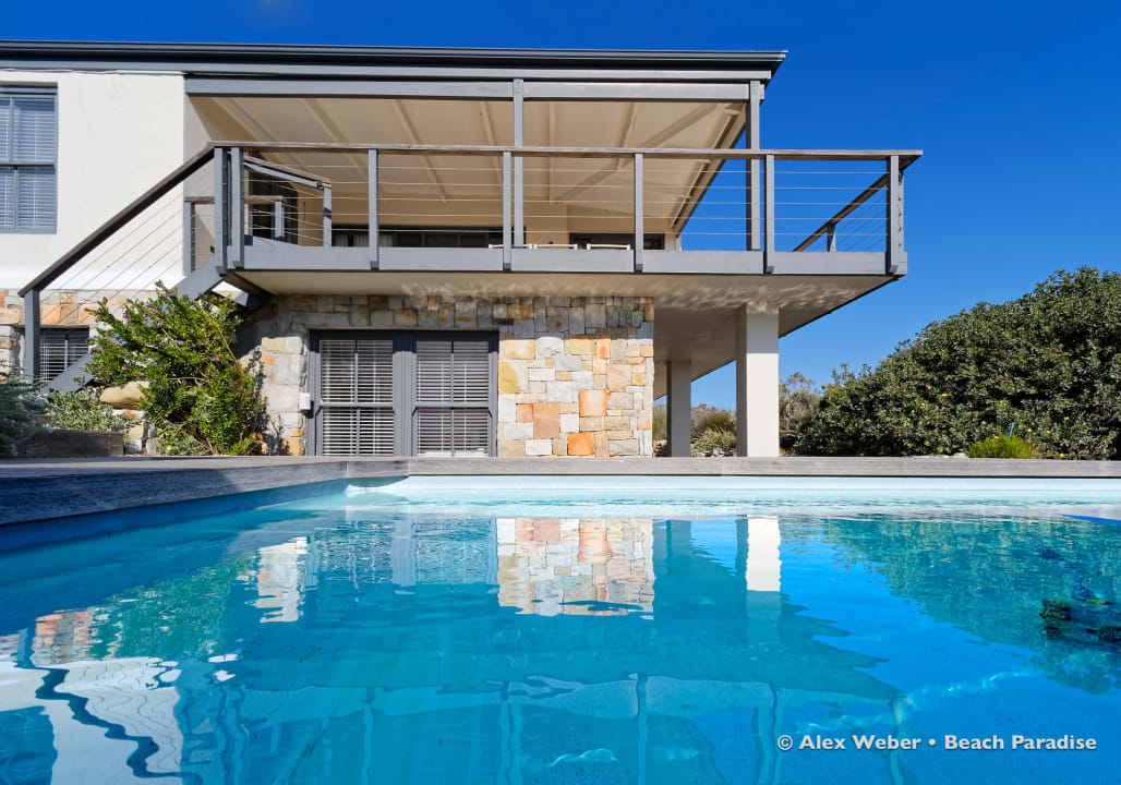 Pool Beach Paradise Holiday Home