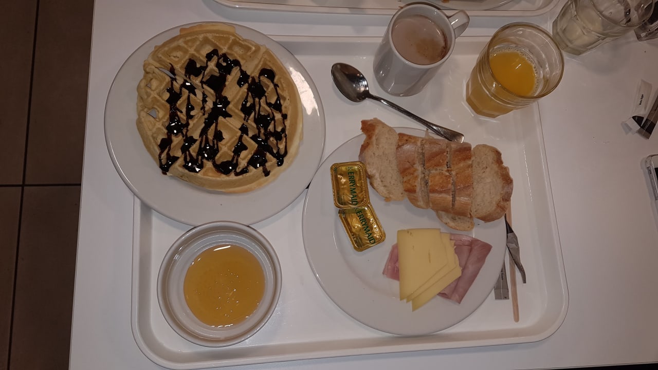 Gastro Hampton By Hilton London Stansted Airport