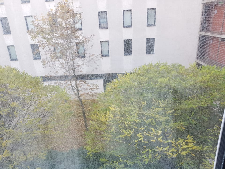 Ausblick PLAZA INN Wien Gasometer