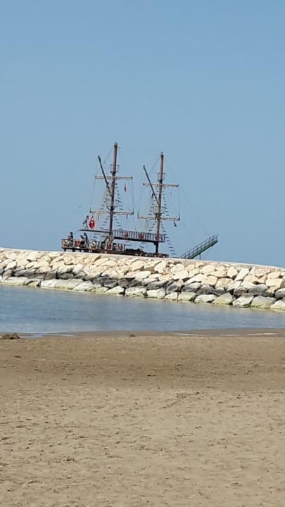 Ausblick auf Hafen von Strand Aydinbey Kings Palace & Spa