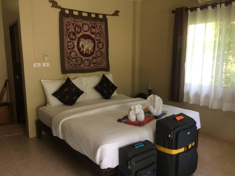 Bequemes Bett  Hotel Lanta Castaway Resort