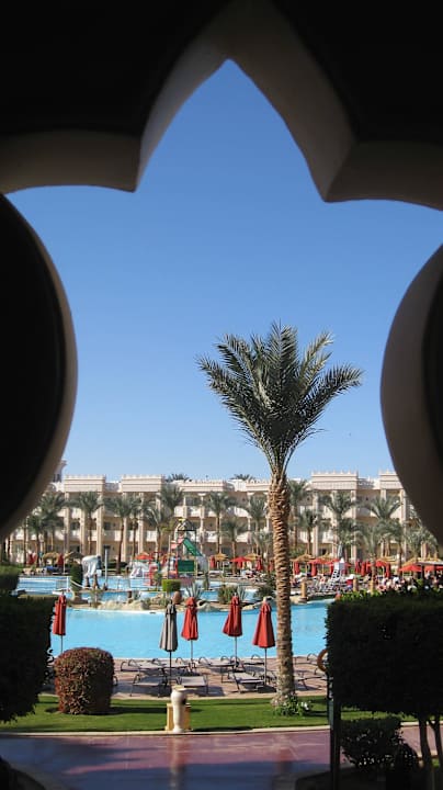 Aus dem Teppenhausfesnster Pickalbatros Palace Resort