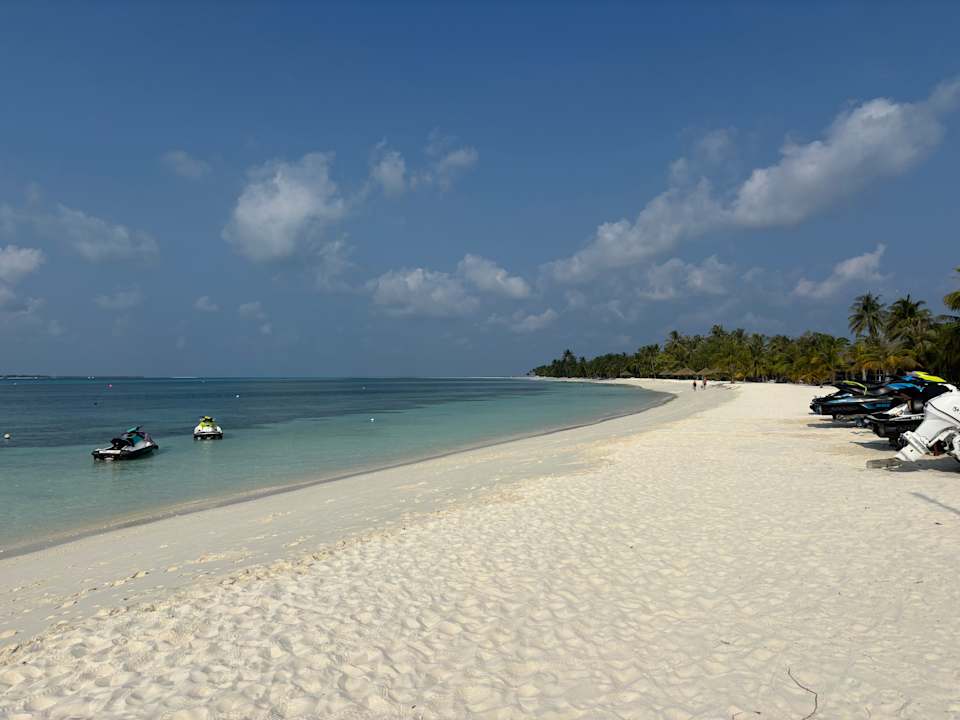 Strand Kuredu Island Resort & Spa