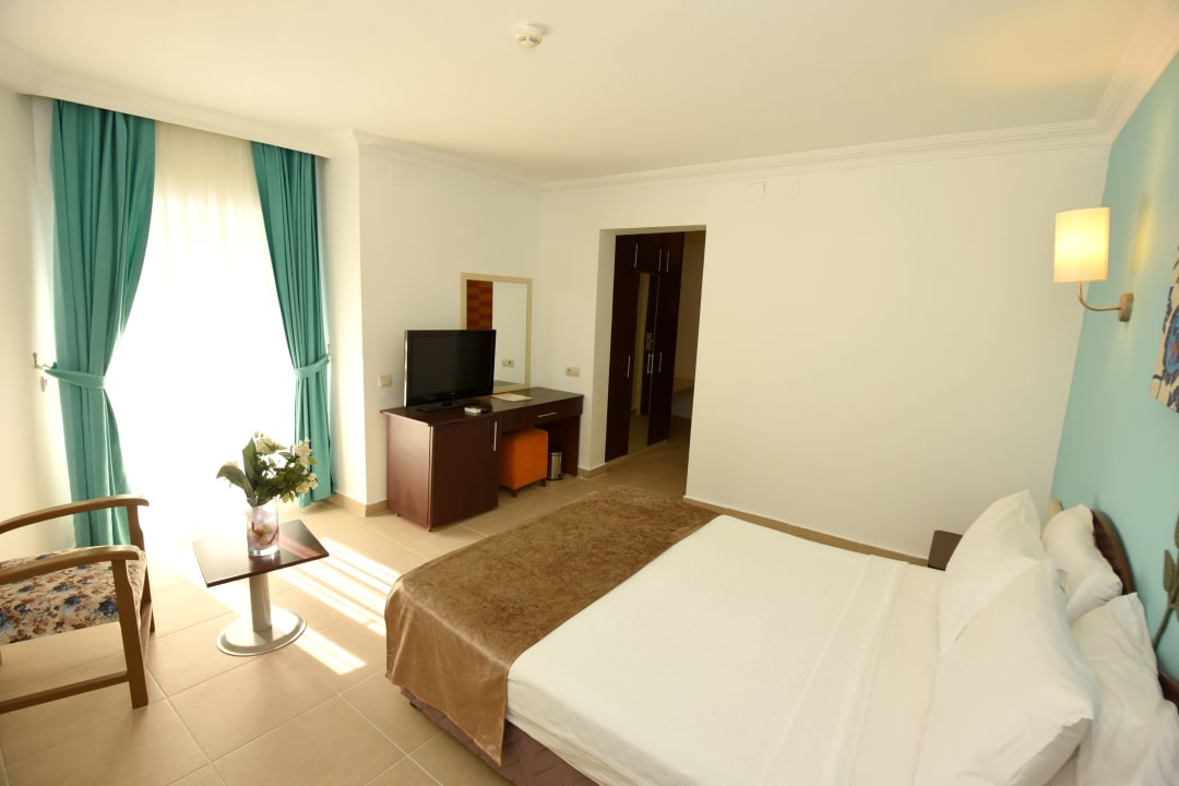 Zimmer Solana by Yelken