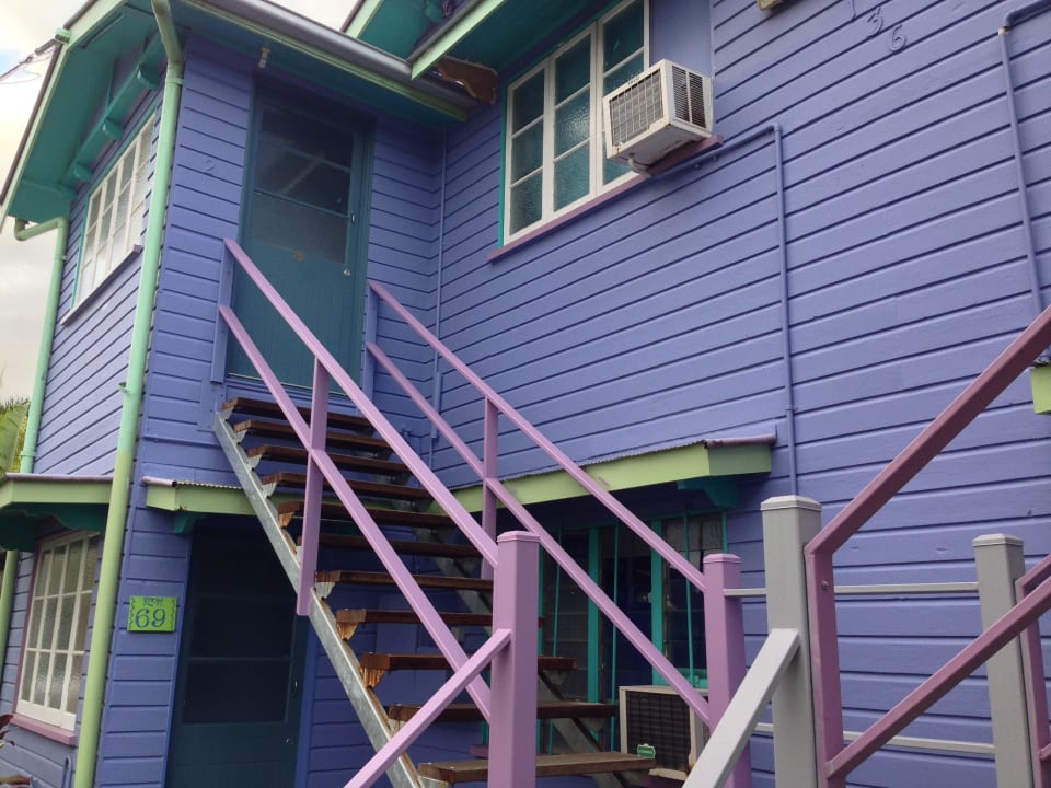 Eingang zu Doppelzimmer Caravella Backpackers