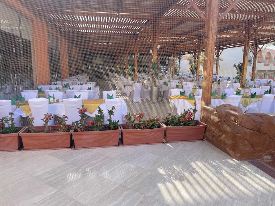 Gastro Three Corners Sea Beach Resort