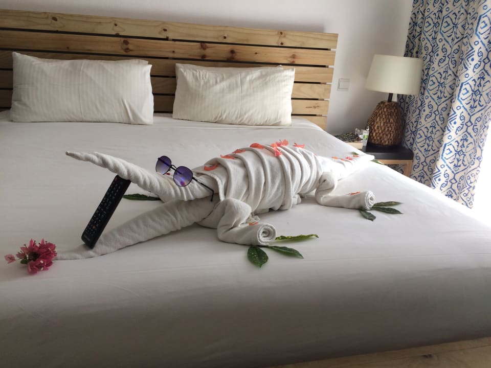 Jeden Tag ein anderes "Tier" Veranda Pointe aux Biches Hotel