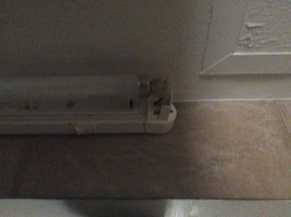 Badezimmerlampe mit toller Installation Lindos Royal Resort