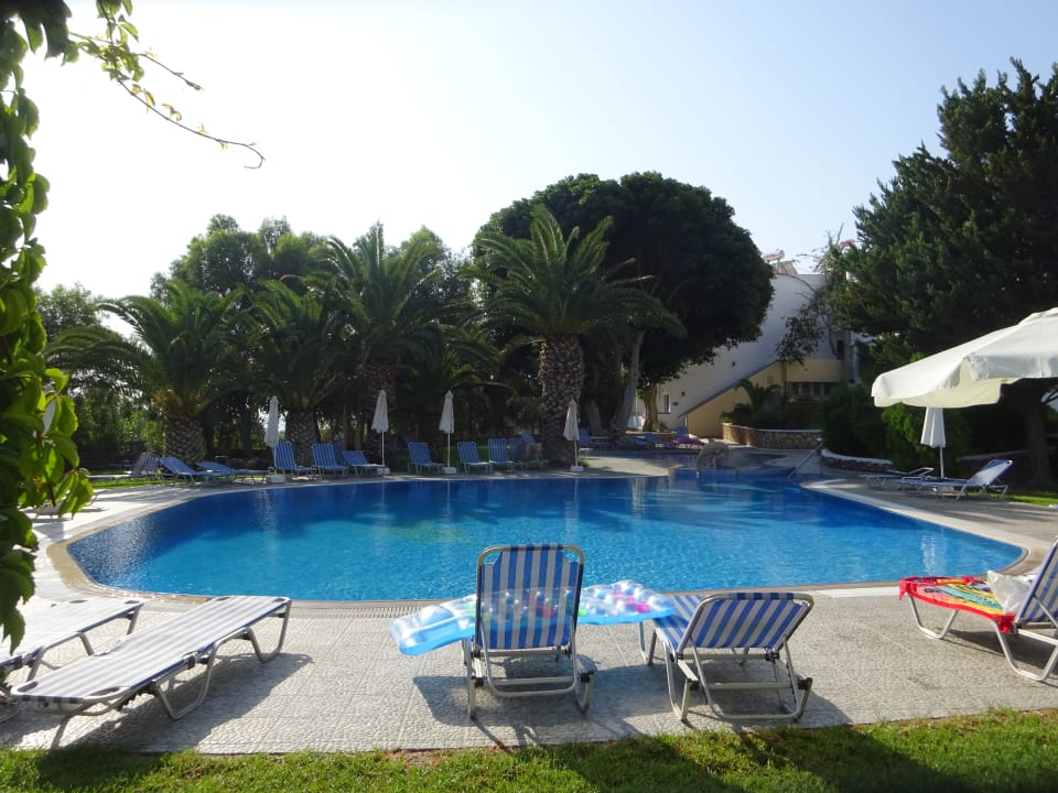 Pool Ekaterini Hotel