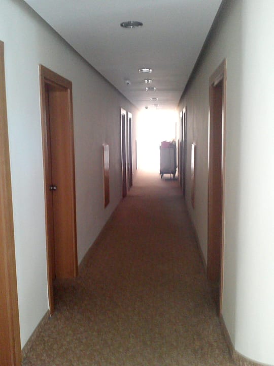 Flur zum Zimmer Hotel Sirma