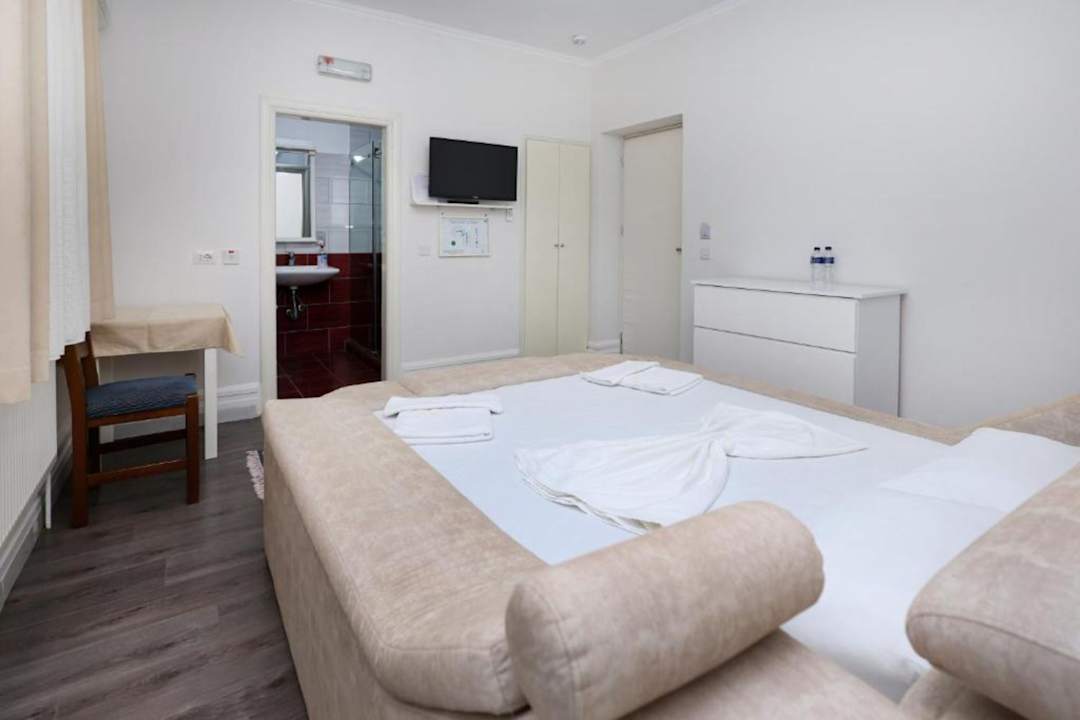 Zimmer Hotel Familja