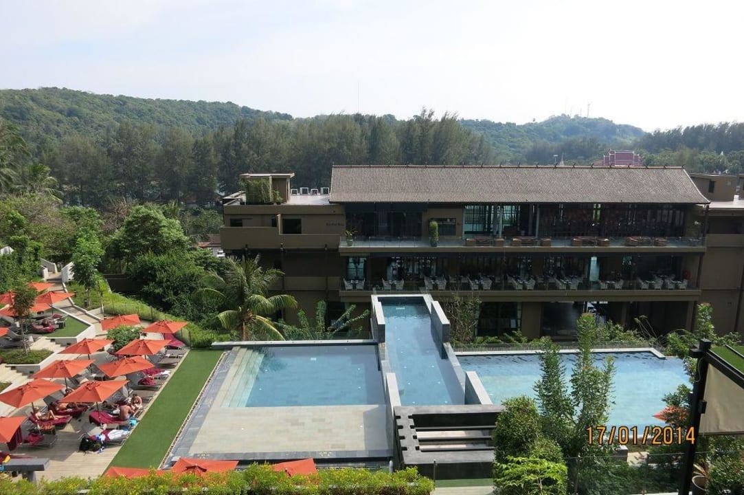 Pool und Frühstücksrestaurant SUNSURI PHUKET