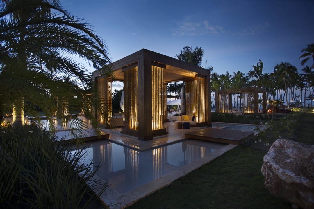 At night Viva V Samana by Wyndham – Adults Only