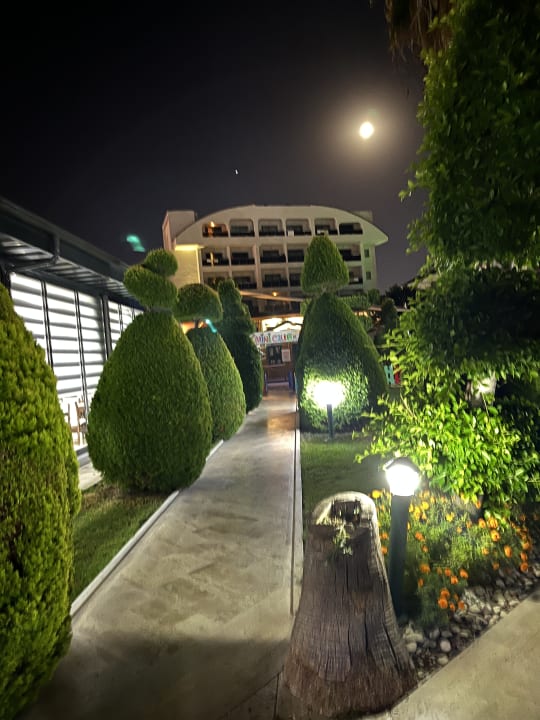 Gartenanlage Grand Seker Hotel