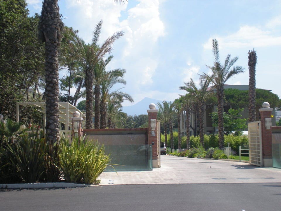 Zufahrt Versilia Lido|UNA Esperienze