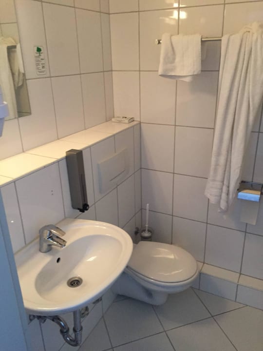 Bad PLAZA INN Hamburg Moorfleet