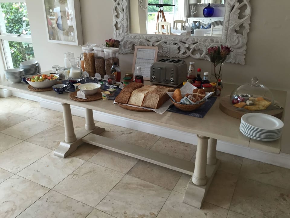 Frühstücksbuffet Amanzi Island Lodge