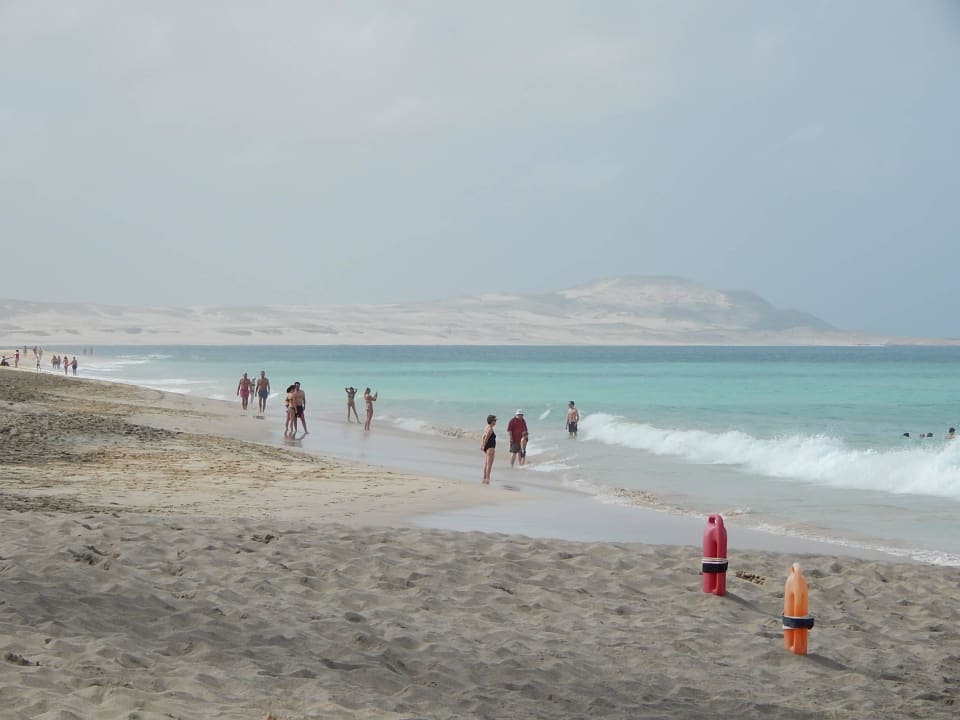 Strand links vom Hotel Hotel Riu Karamboa