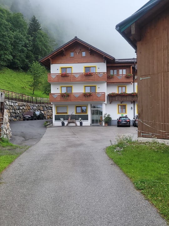 Außenansicht Hotel-Pension Ötzmooshof