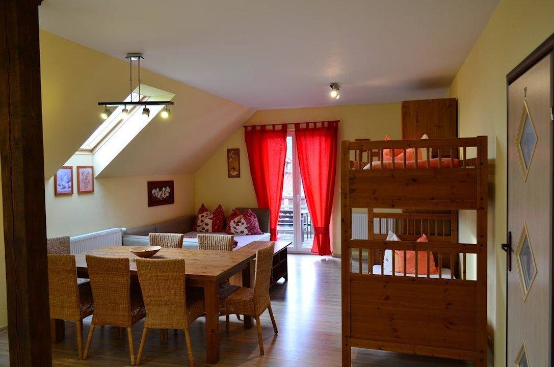 Apartament "Duży Dąb" Tematyczny Ośrodek Sportowo-Rekreacyjny Dwór Zawiszy