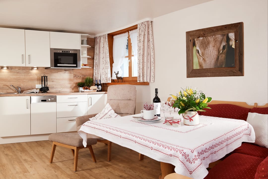 Zimmer Landgasthof und Ferienwohnungen Almenhof