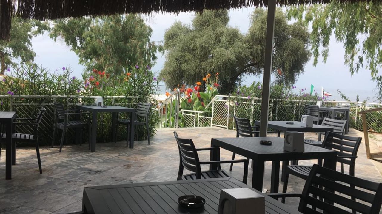 Gastro Seaden Valentine Resort & Spa