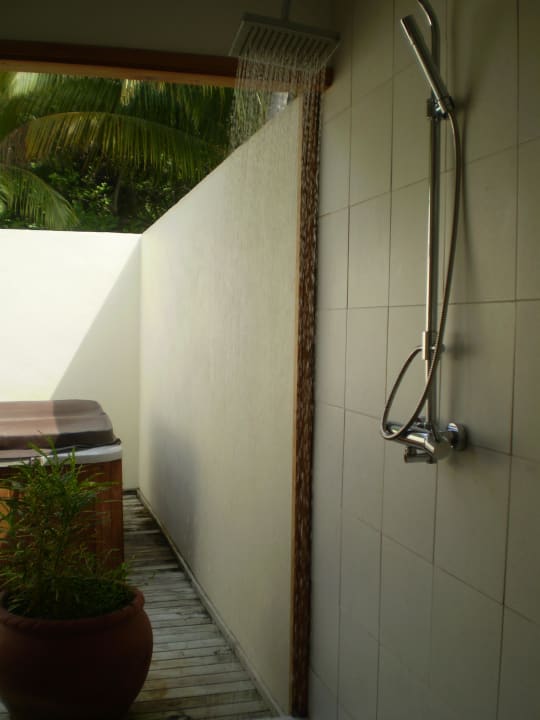 JVB 104 Außenbad Meeru Maldives Resort Island