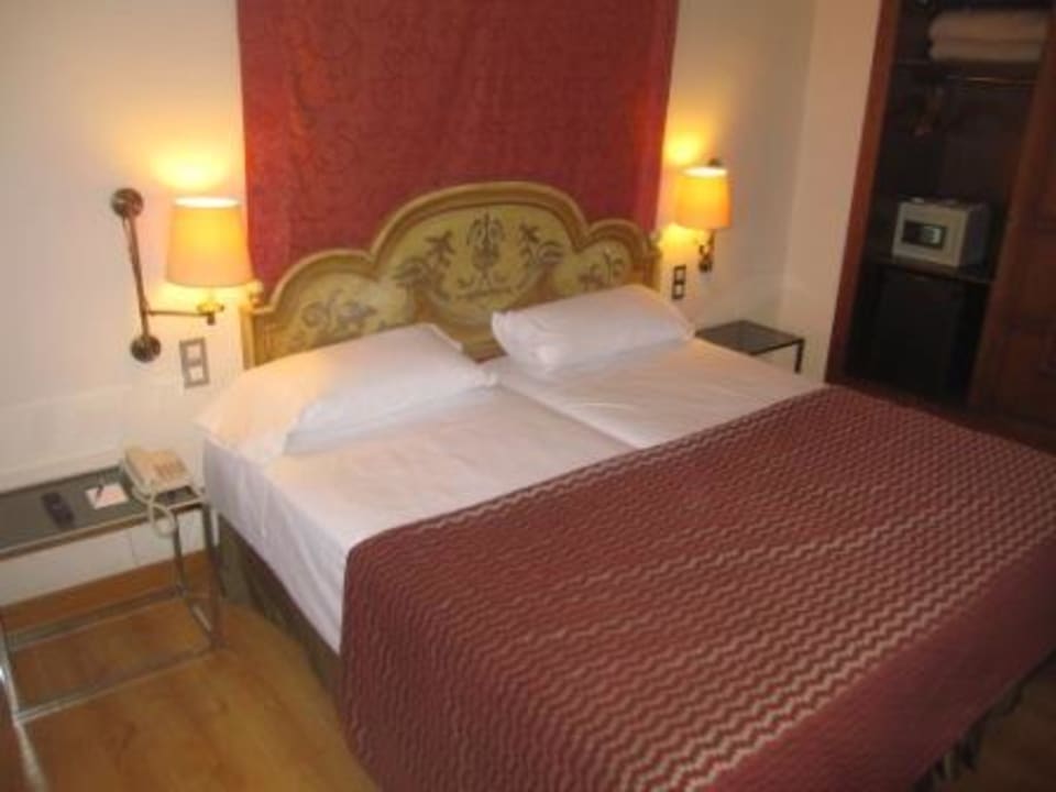 Zimmer Hesperia Sevilla